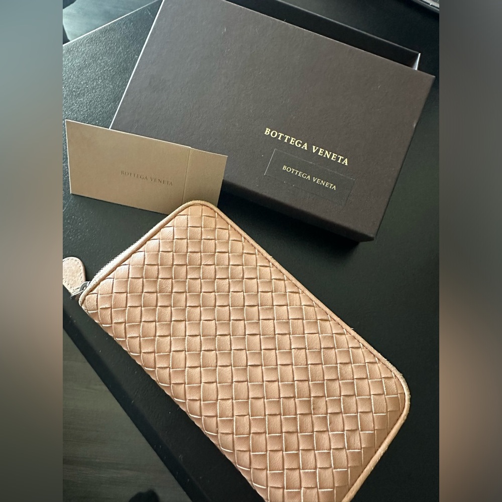 Bottega Veneta Peachy Pink Zipper Wallet with Box and Authenticity Card